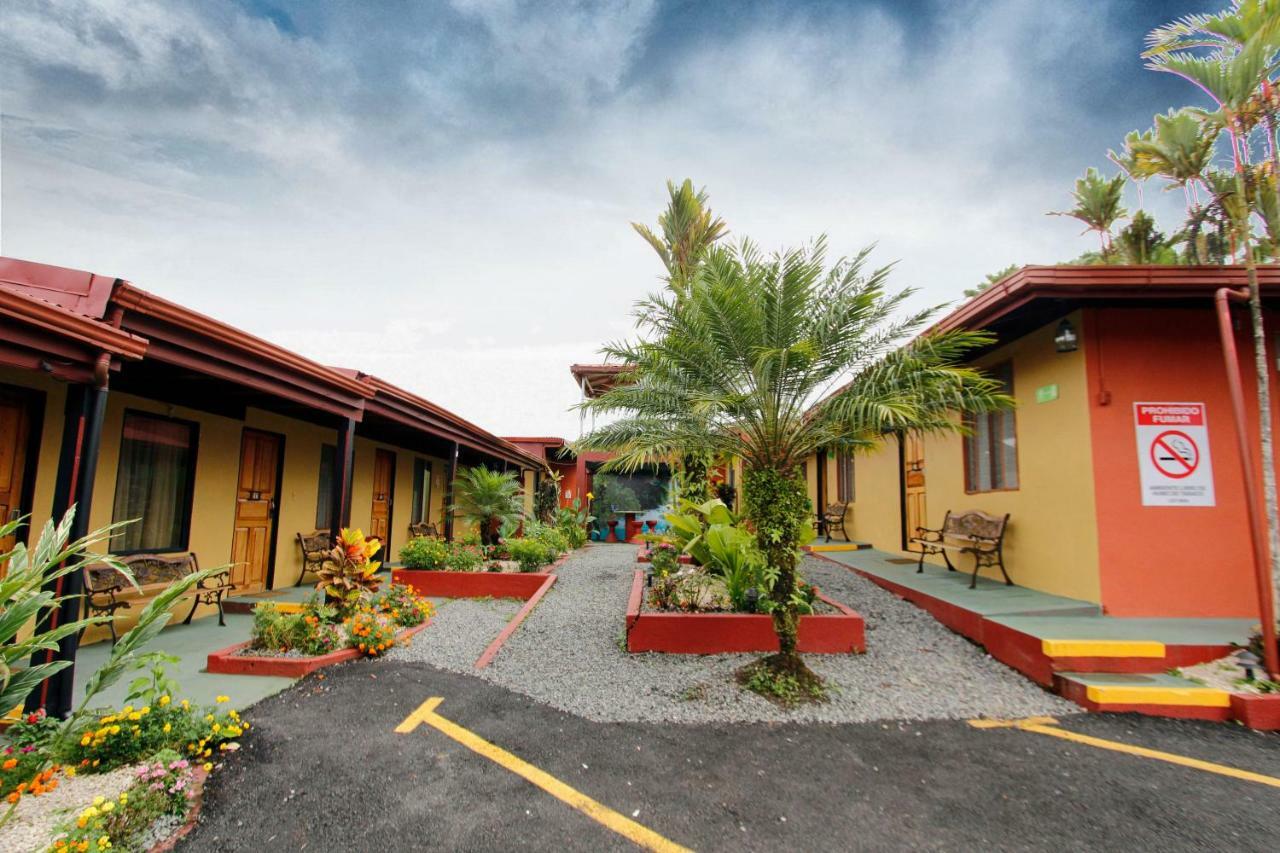 Hotel Destinos Arenal La Fortuna Exterior foto